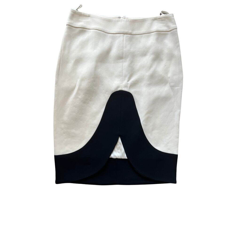 Tom Ford Sculptural Pencil Skirt Ivory Black Contrast Hem Size 42 Italy
